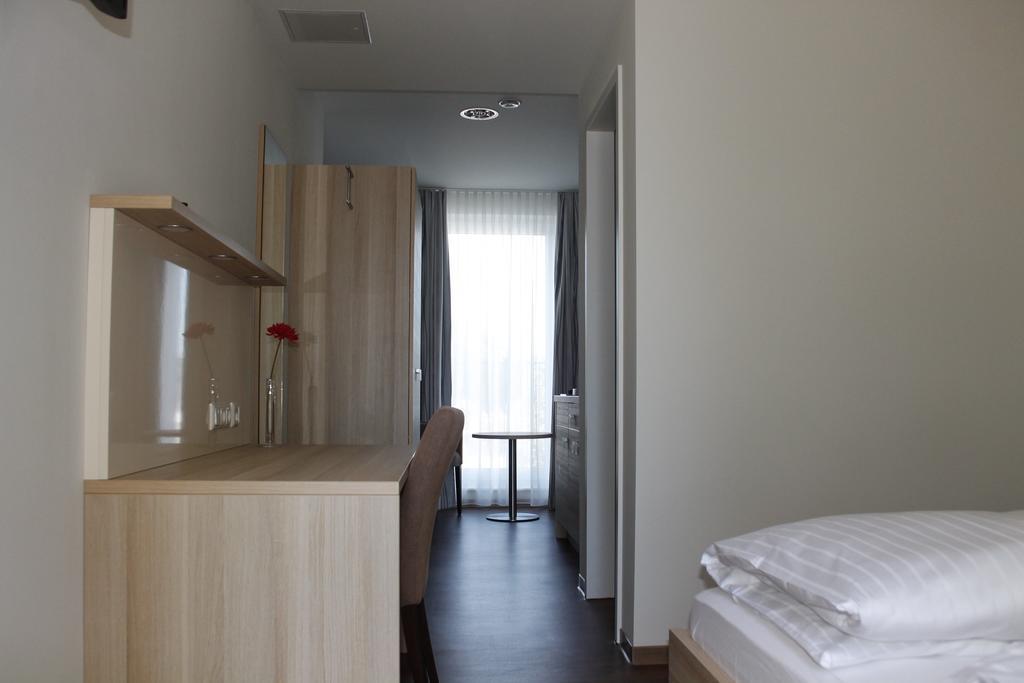 Prime 20 Serviced Apartments Frankfurt am Main Kamer foto